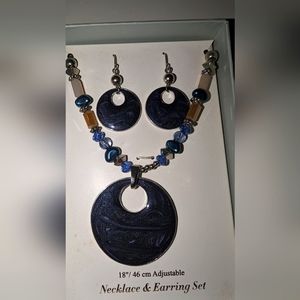 Necklace set